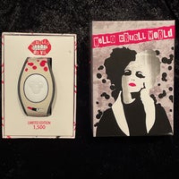 Live Cruella Limited Edition Magic Band